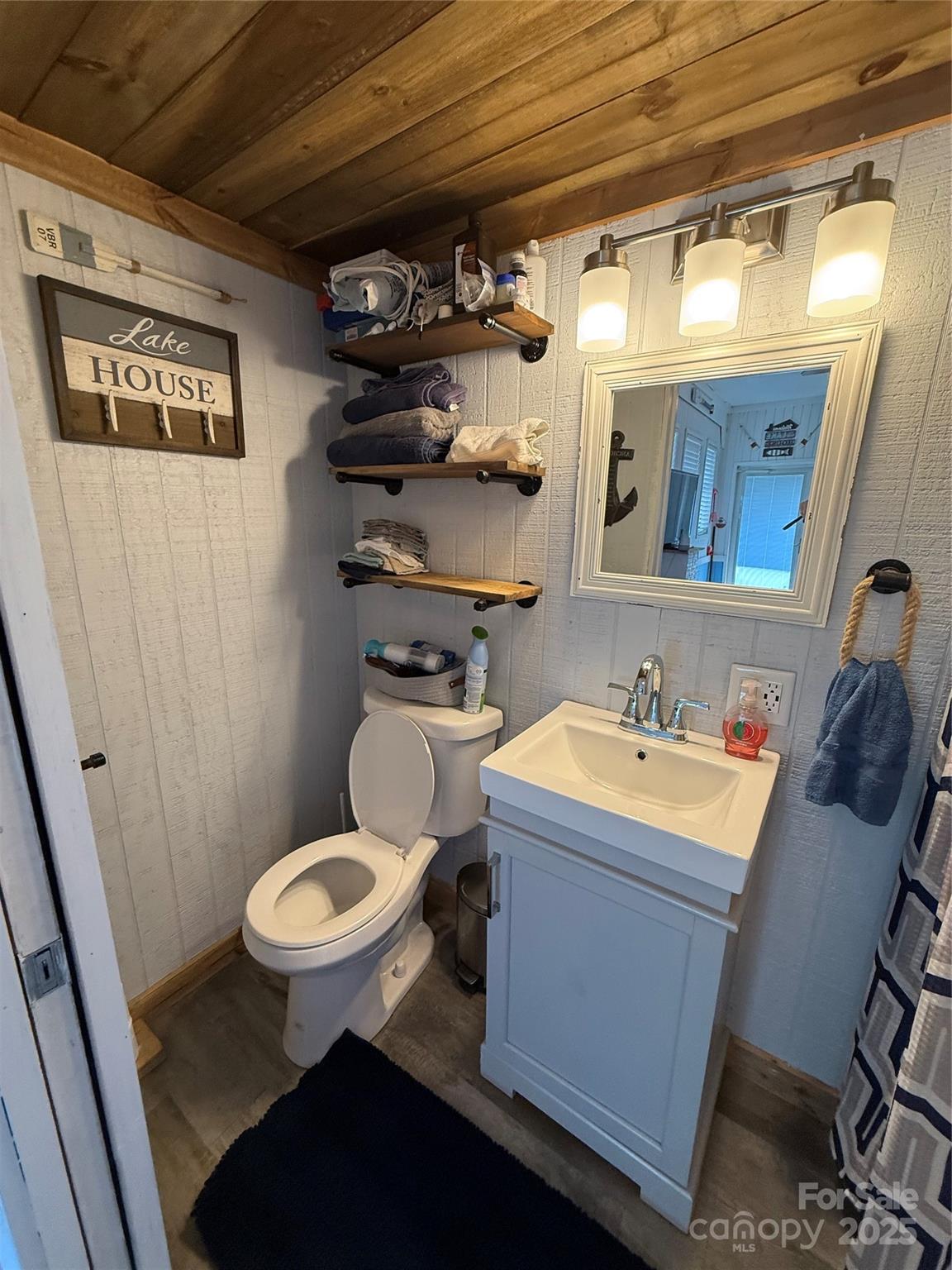 Twin Harbor - Residential