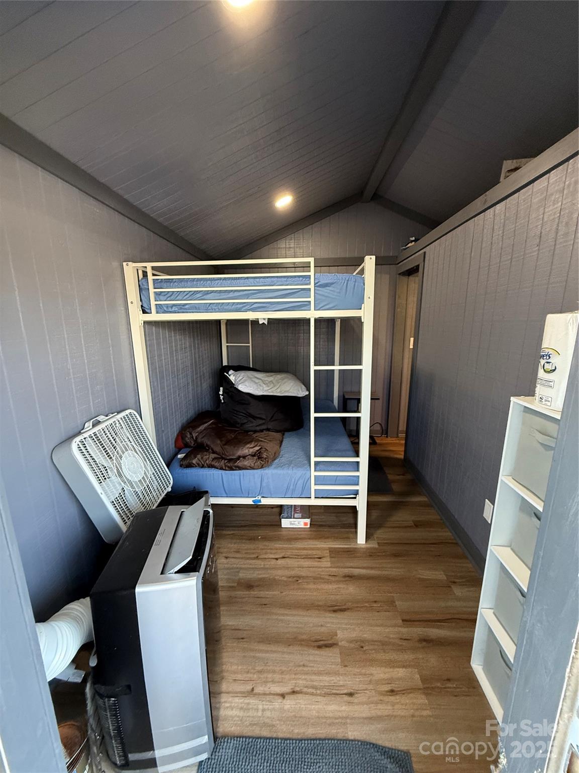 Twin Harbor - Residential