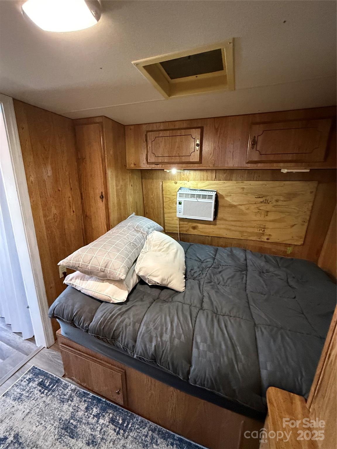 Twin Harbor - Residential