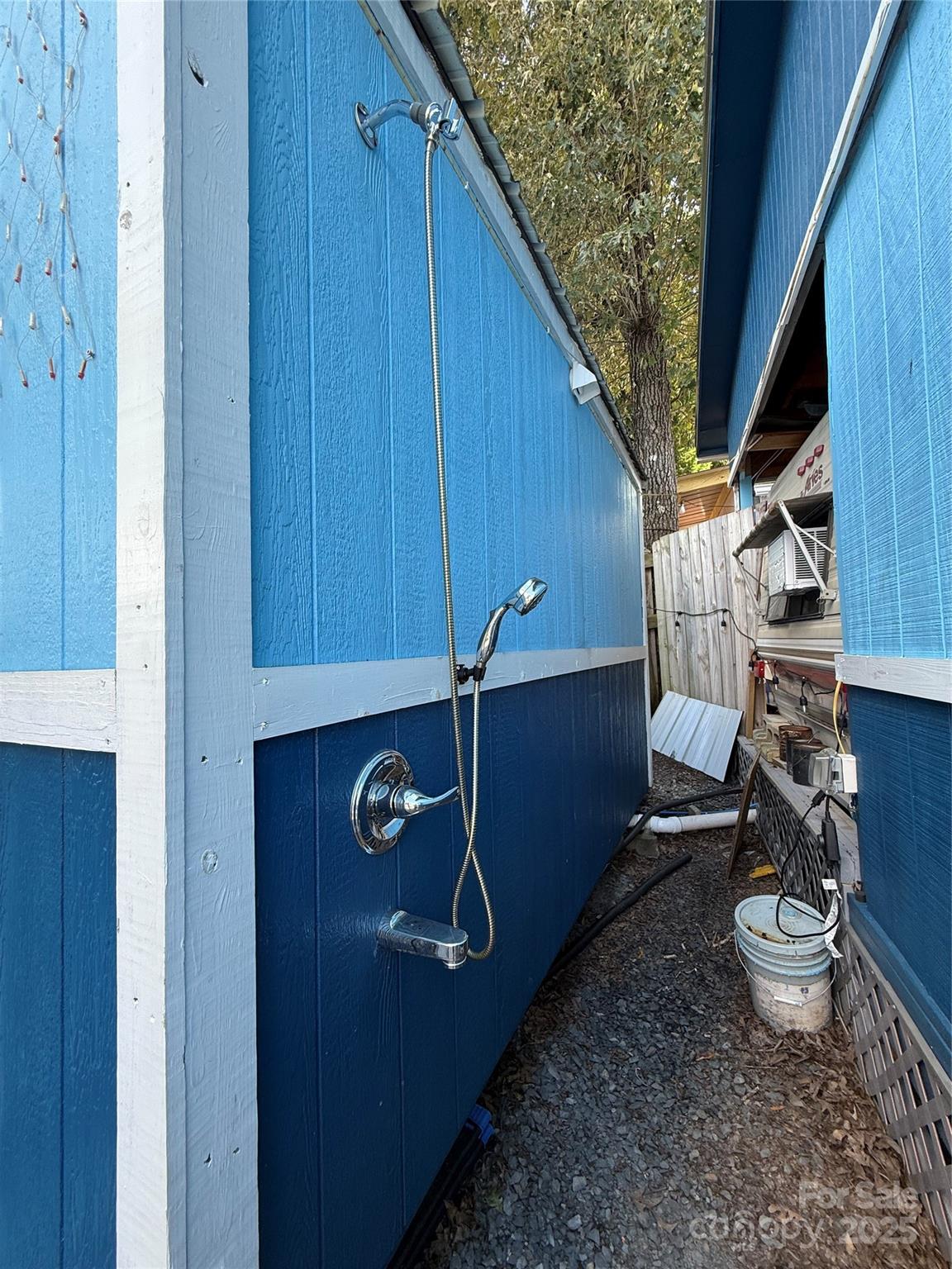 Twin Harbor - Residential