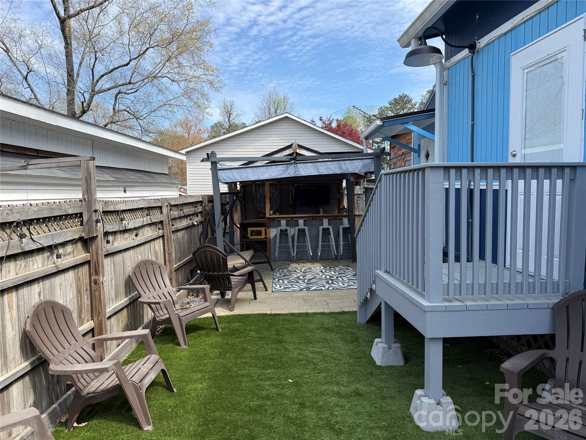 Twin Harbor - Residential