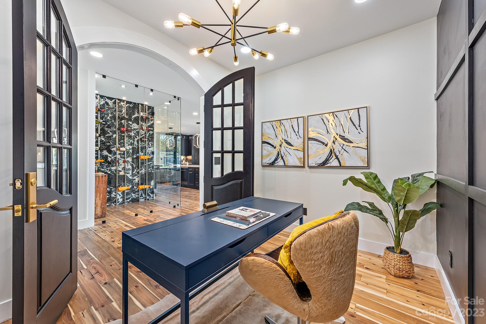 Plaza Hills - Residential