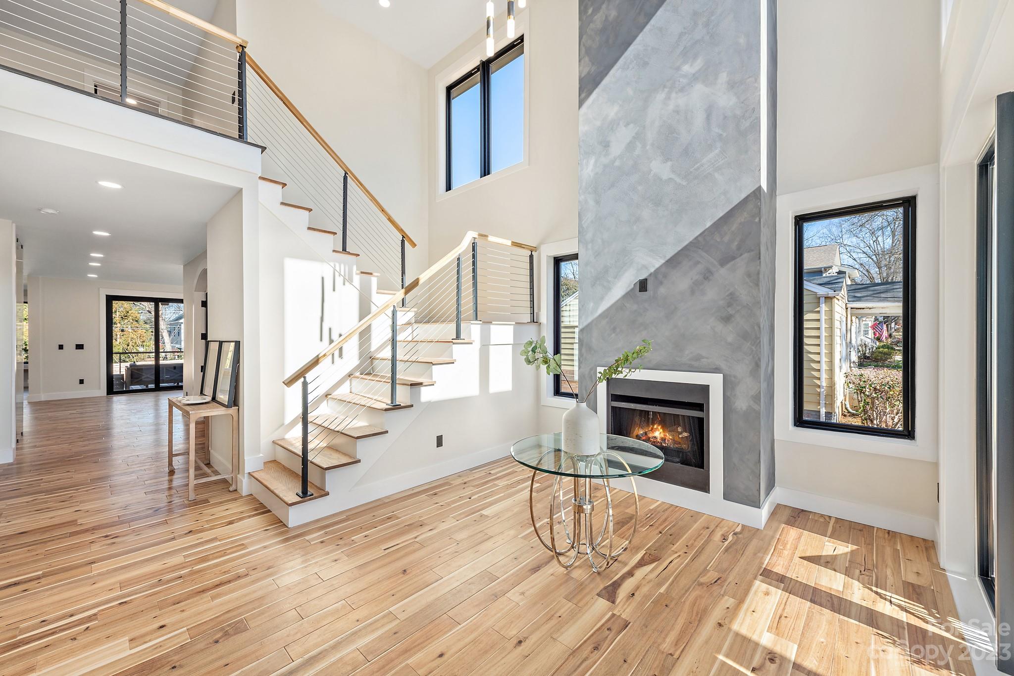 Plaza Hills - Residential