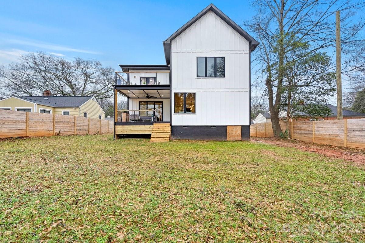 Plaza Hills - Residential