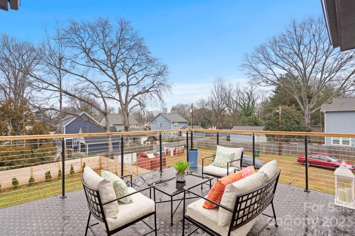 Plaza Hills - Residential