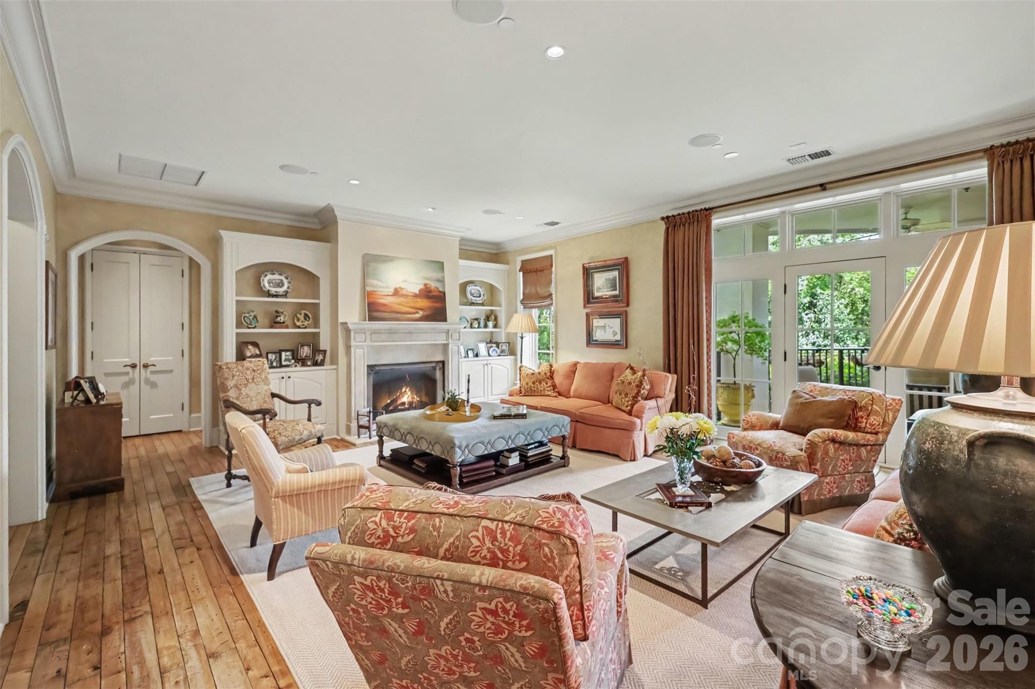 2343 Roswell Avenue 2A