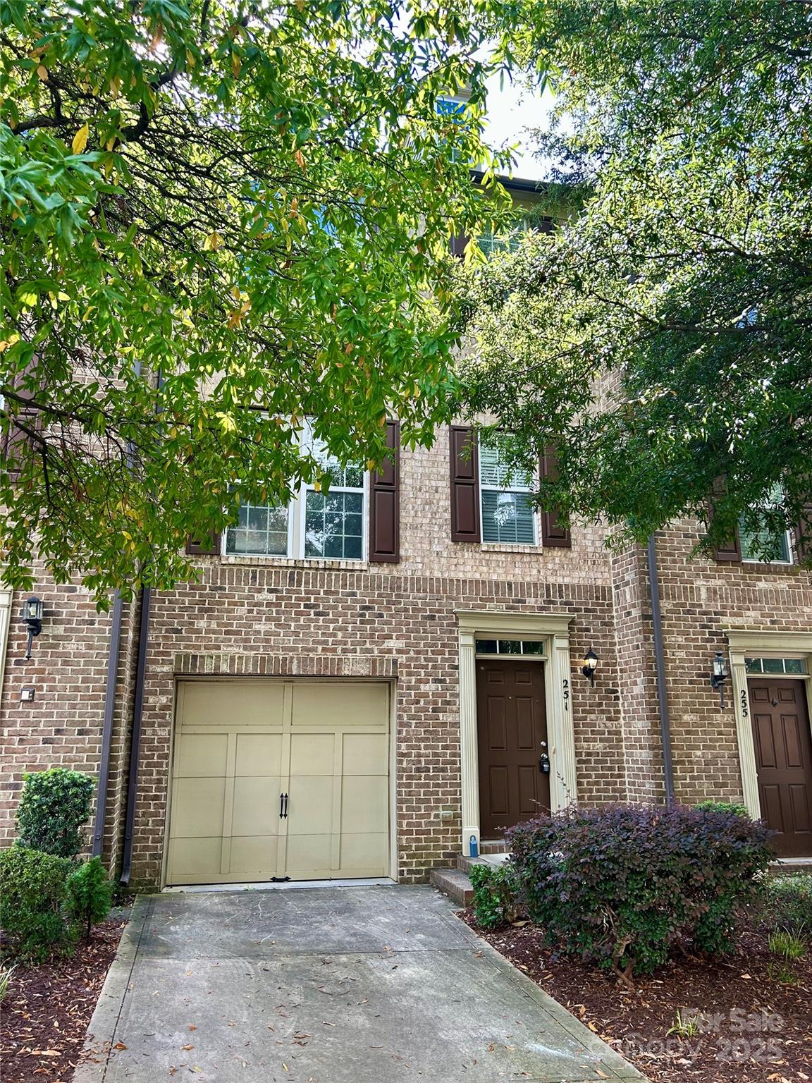 251 Lincoln Street