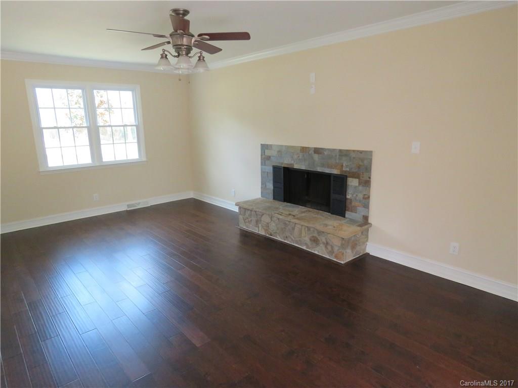 Country Oaks - Residential