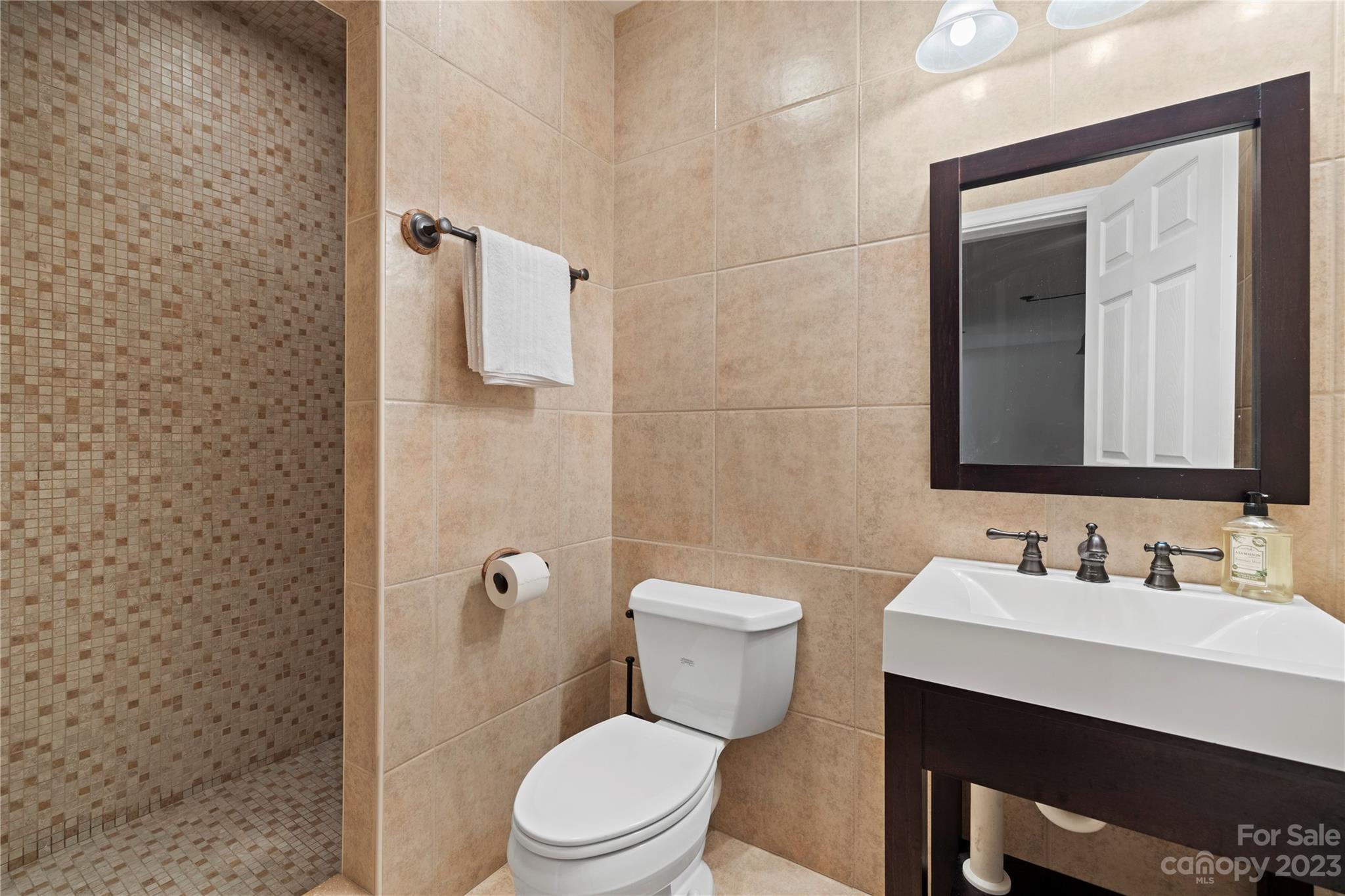 Gateway Mountain - Residential