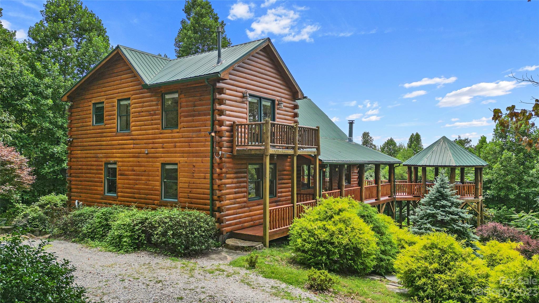 Gateway Mountain - Residential