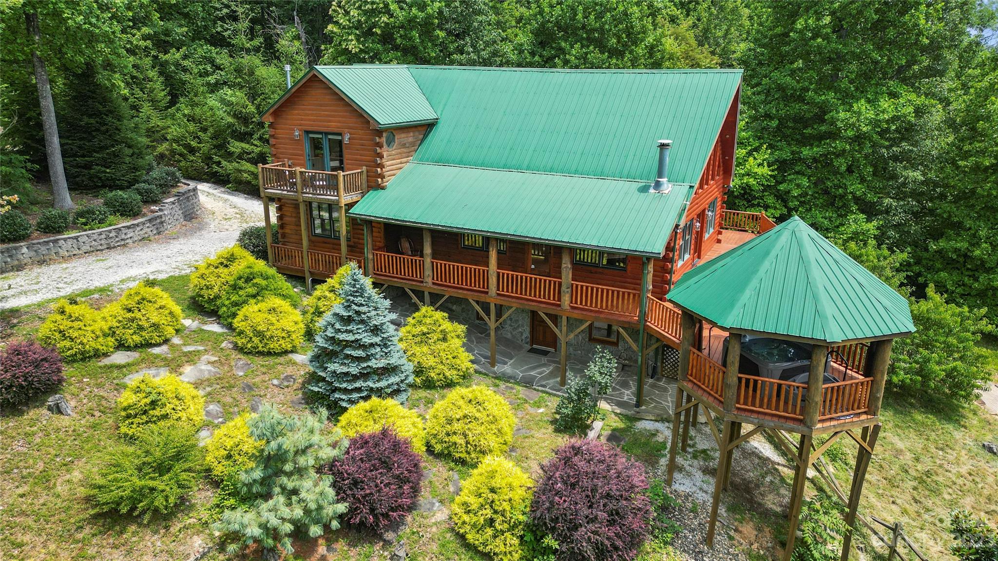 Gateway Mountain - Residential