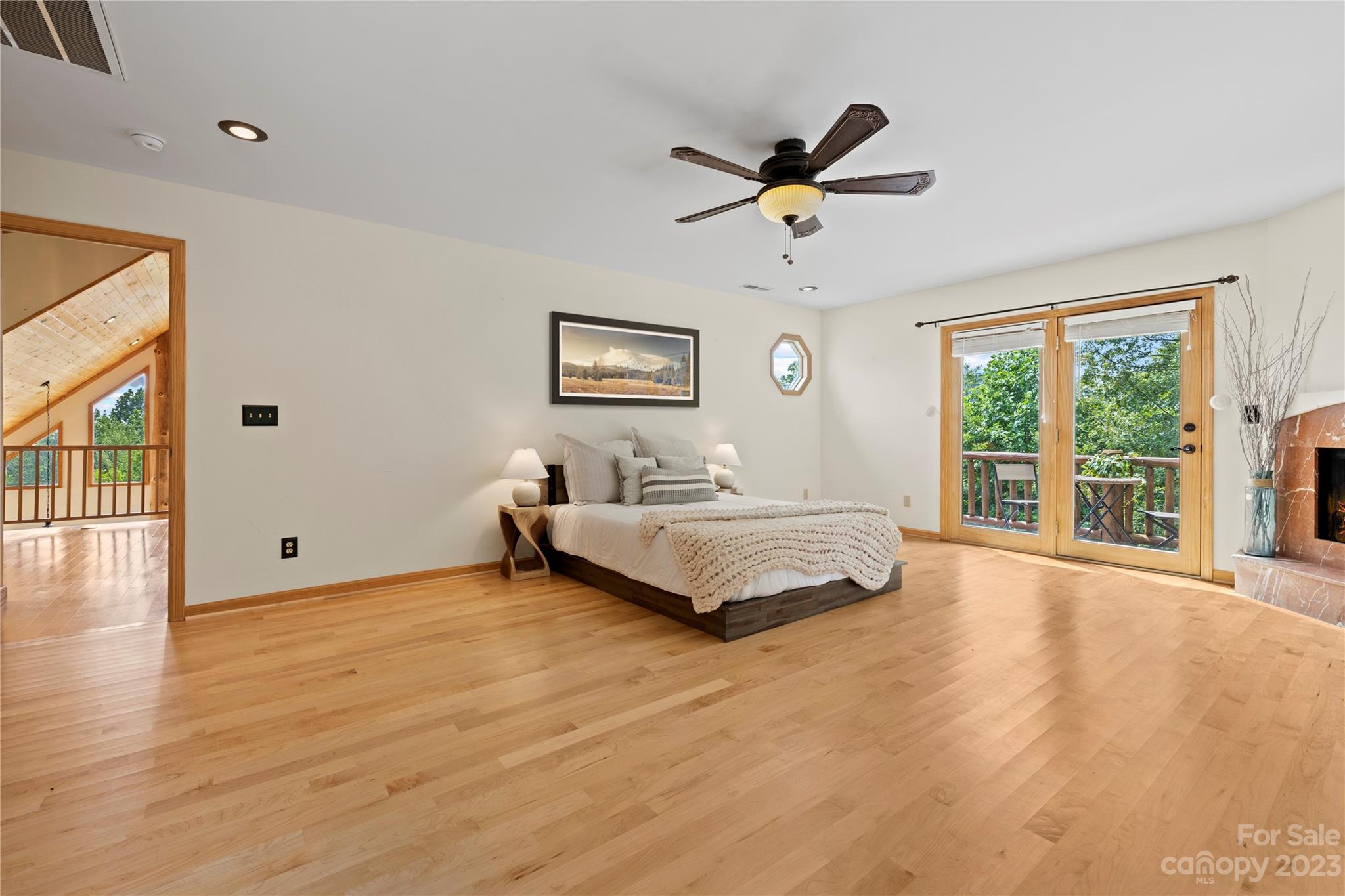 Gateway Mountain - Residential