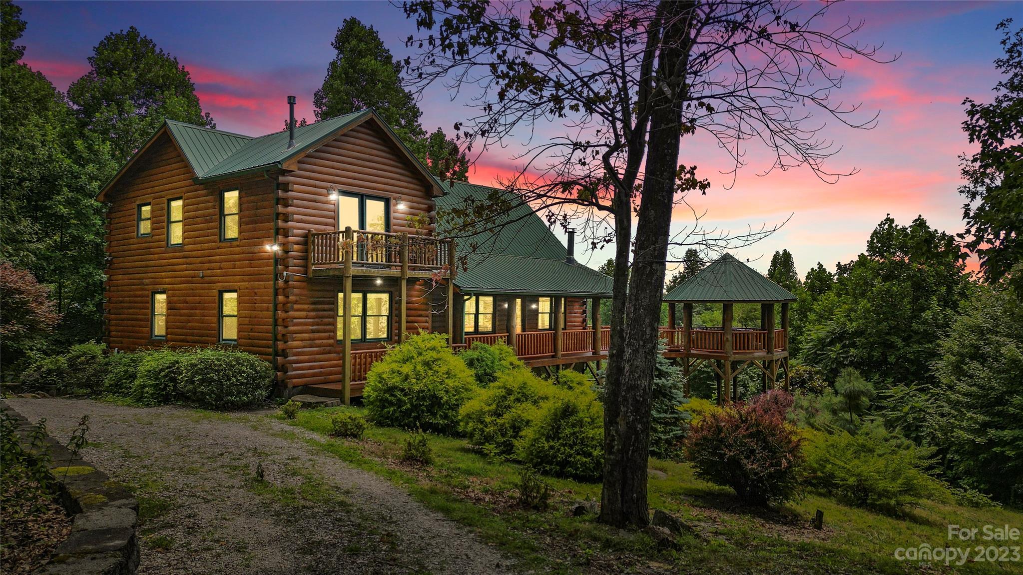 Gateway Mountain - Residential