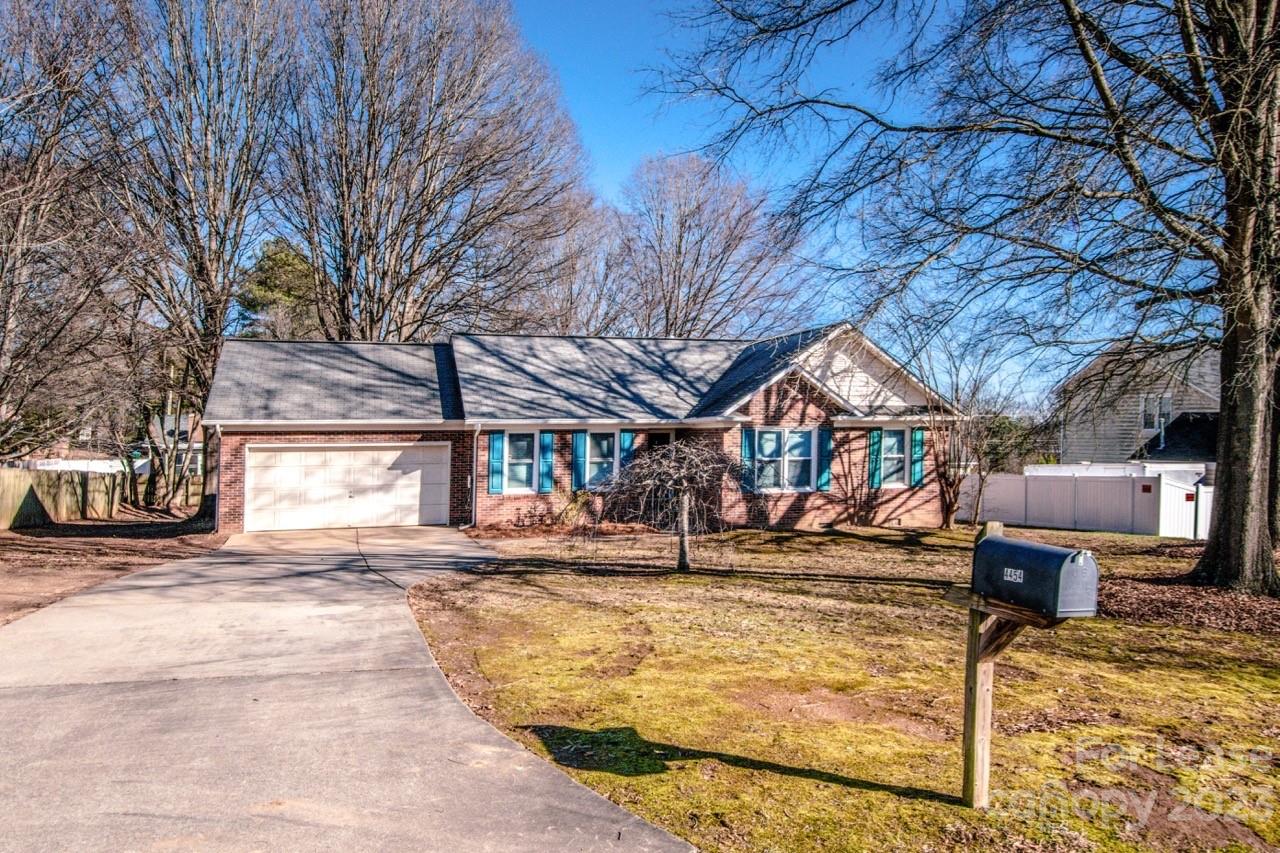 Alexander Hill - Residential Lease