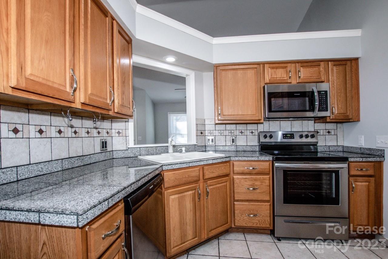 Alexander Hill - Residential Lease