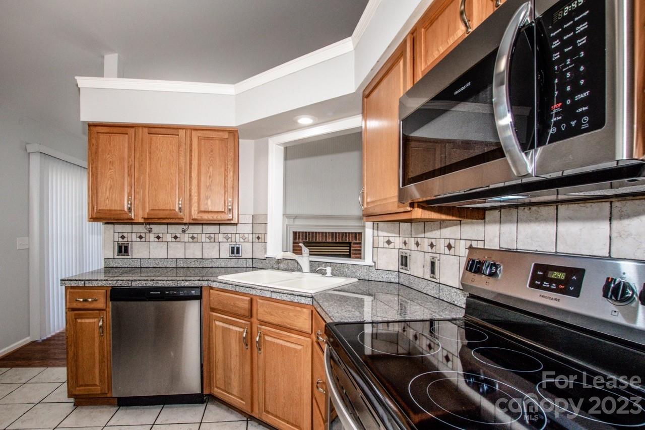 Alexander Hill - Residential Lease