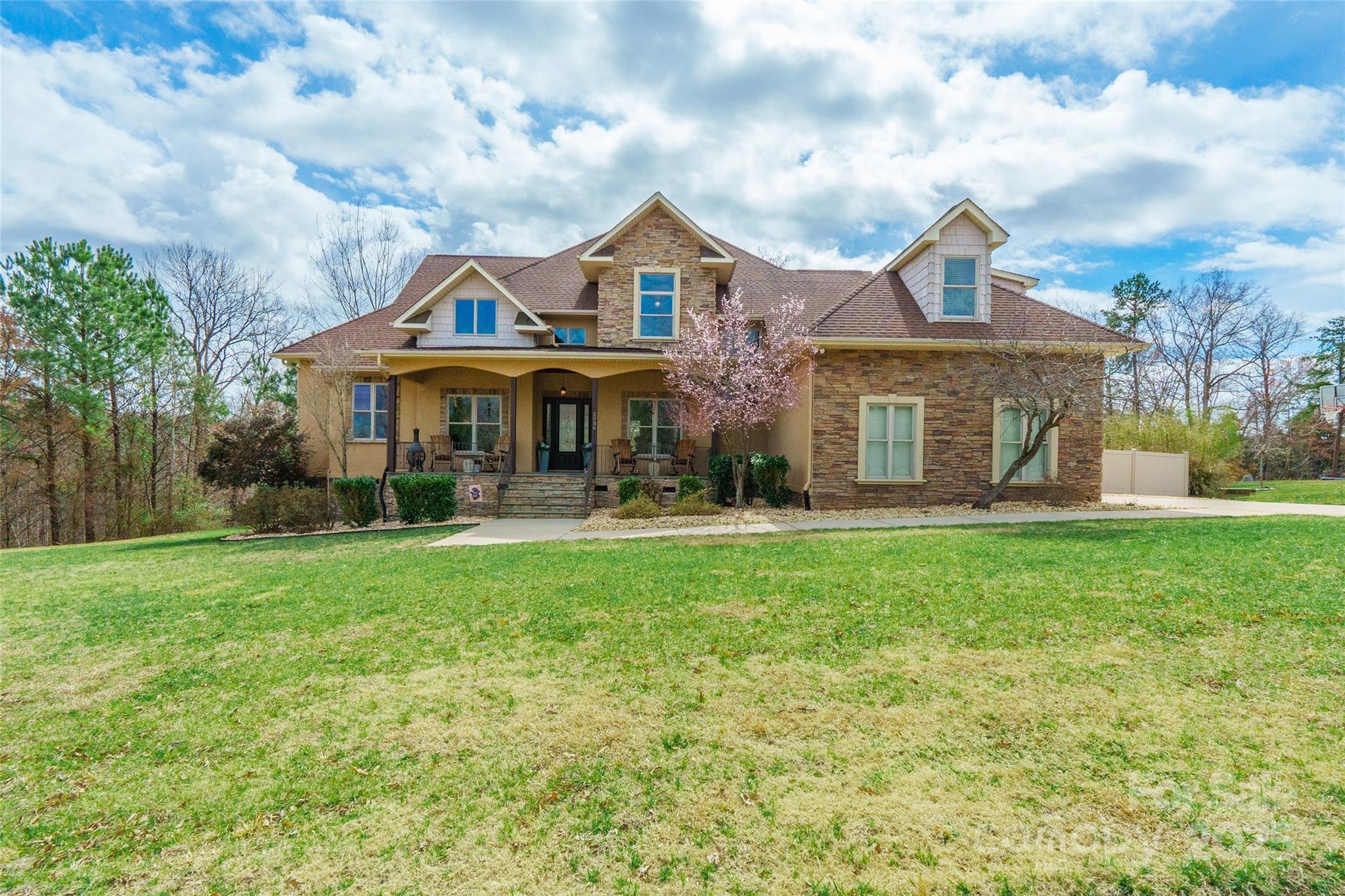 Liberty Hill Pointe - Residential