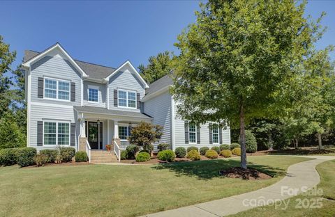 Photo of 14733 Murfield Court, Charlotte, NC 28278 (MLS # 4299089)