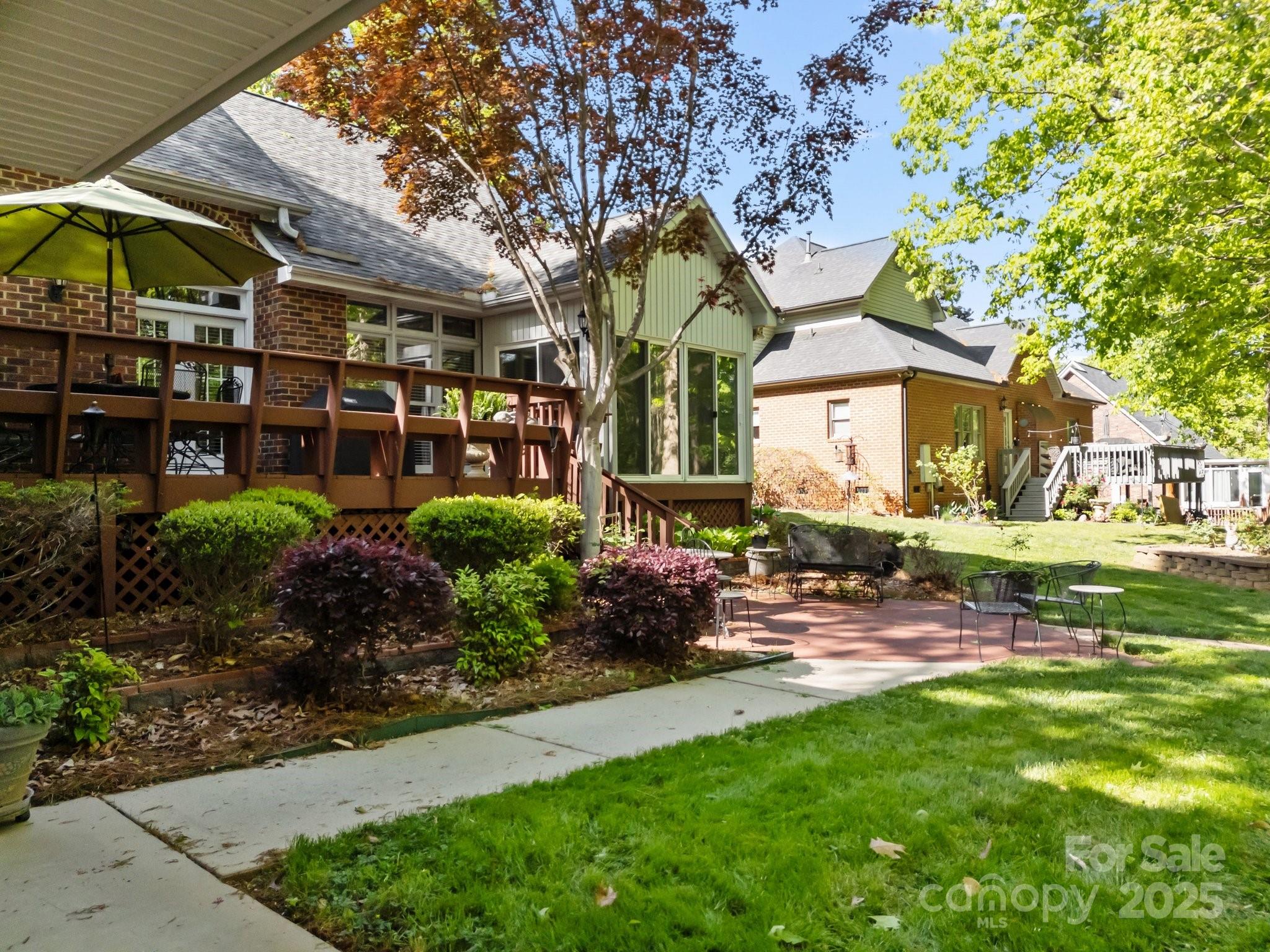 617 Peace Haven Road