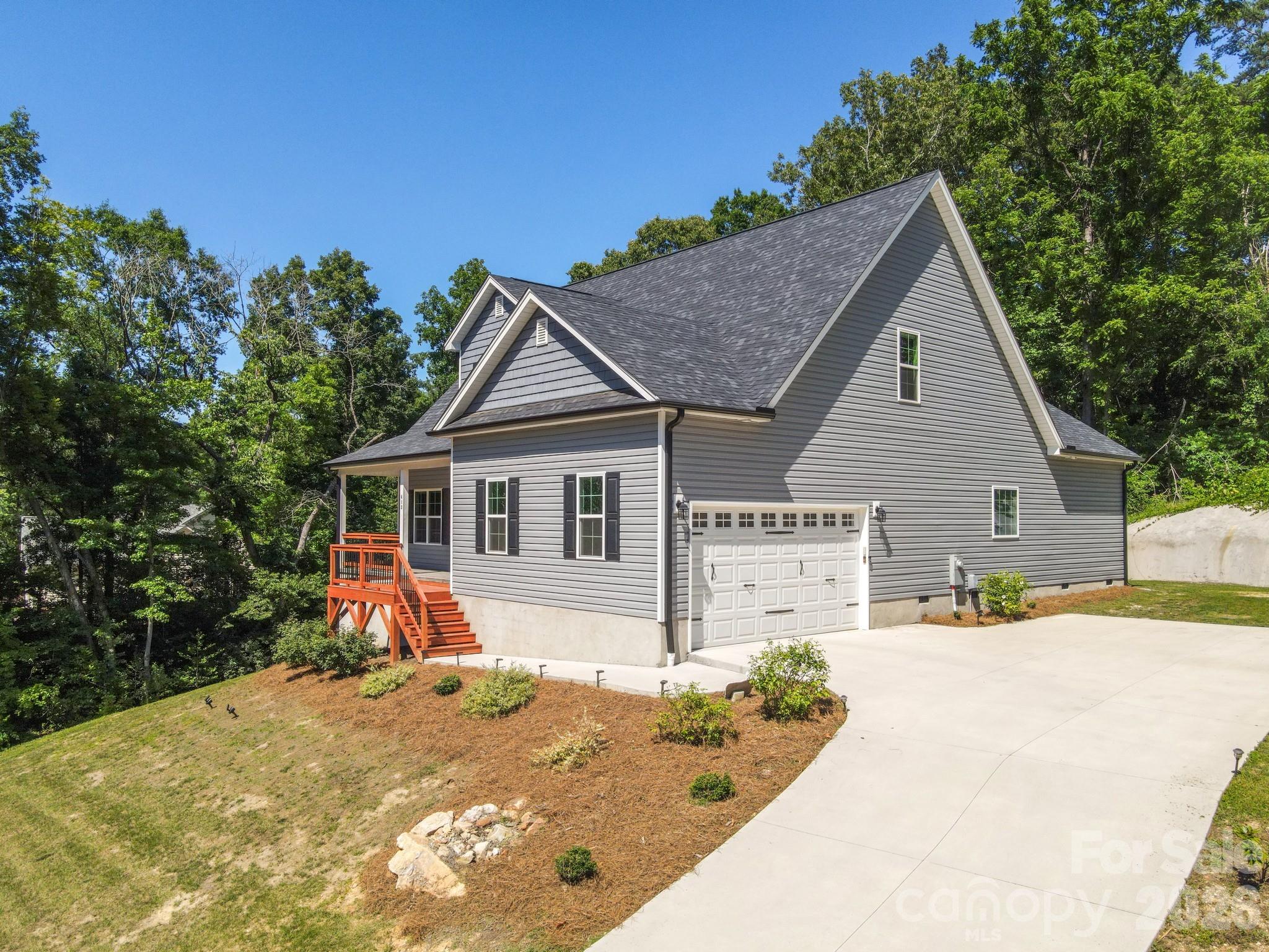 413 Lakewood Drive