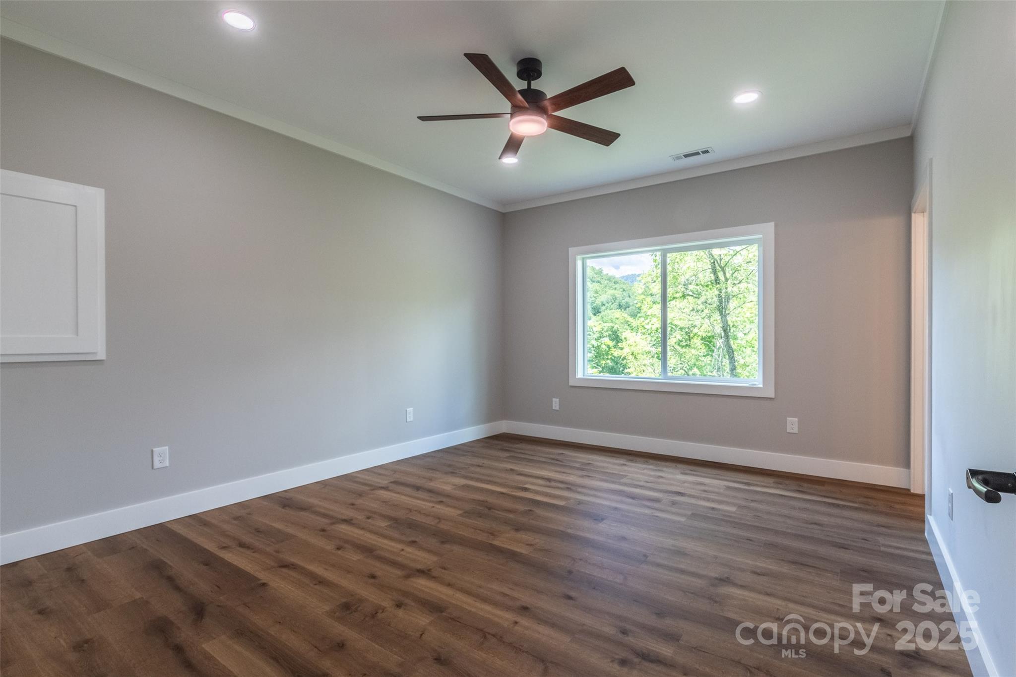 Cole Mountain - Residential