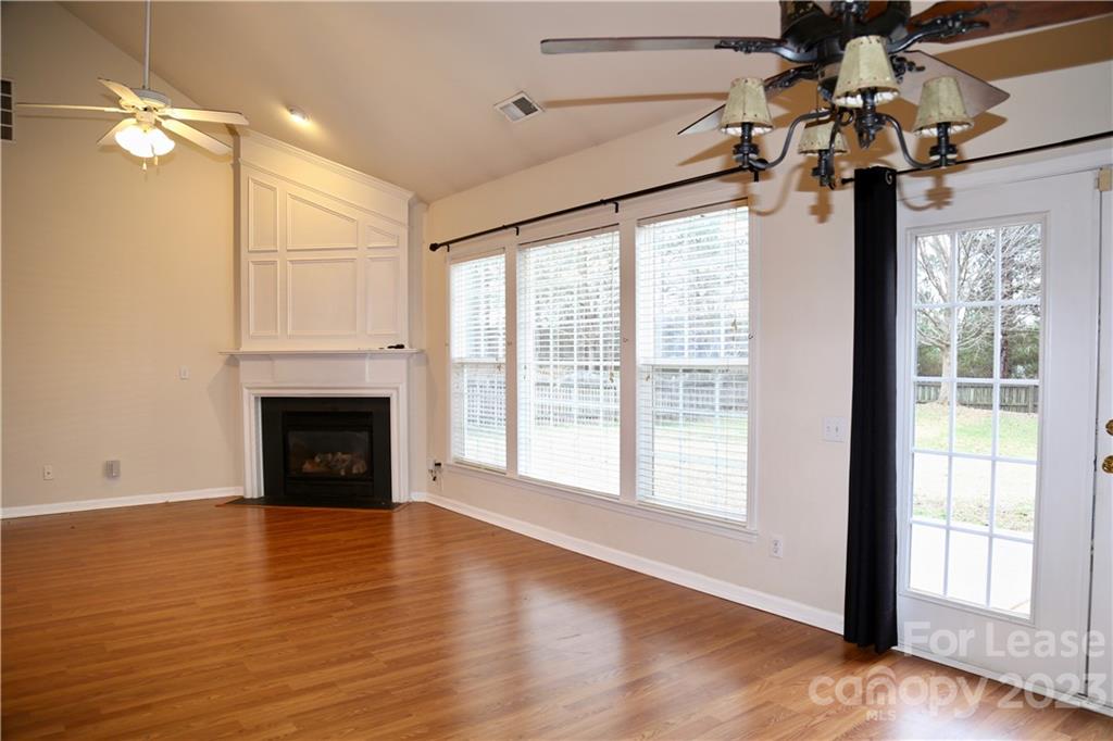 Weston Glen - Residential Lease