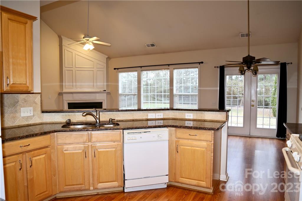 Weston Glen - Residential Lease