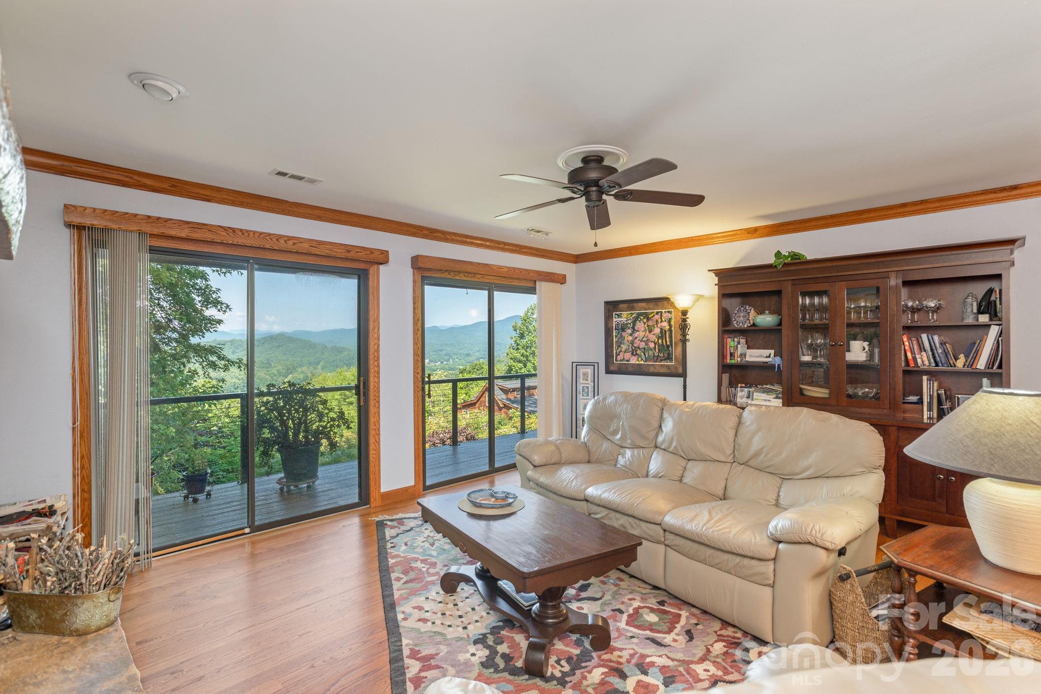 Knob Creek Villas 1 - Residential