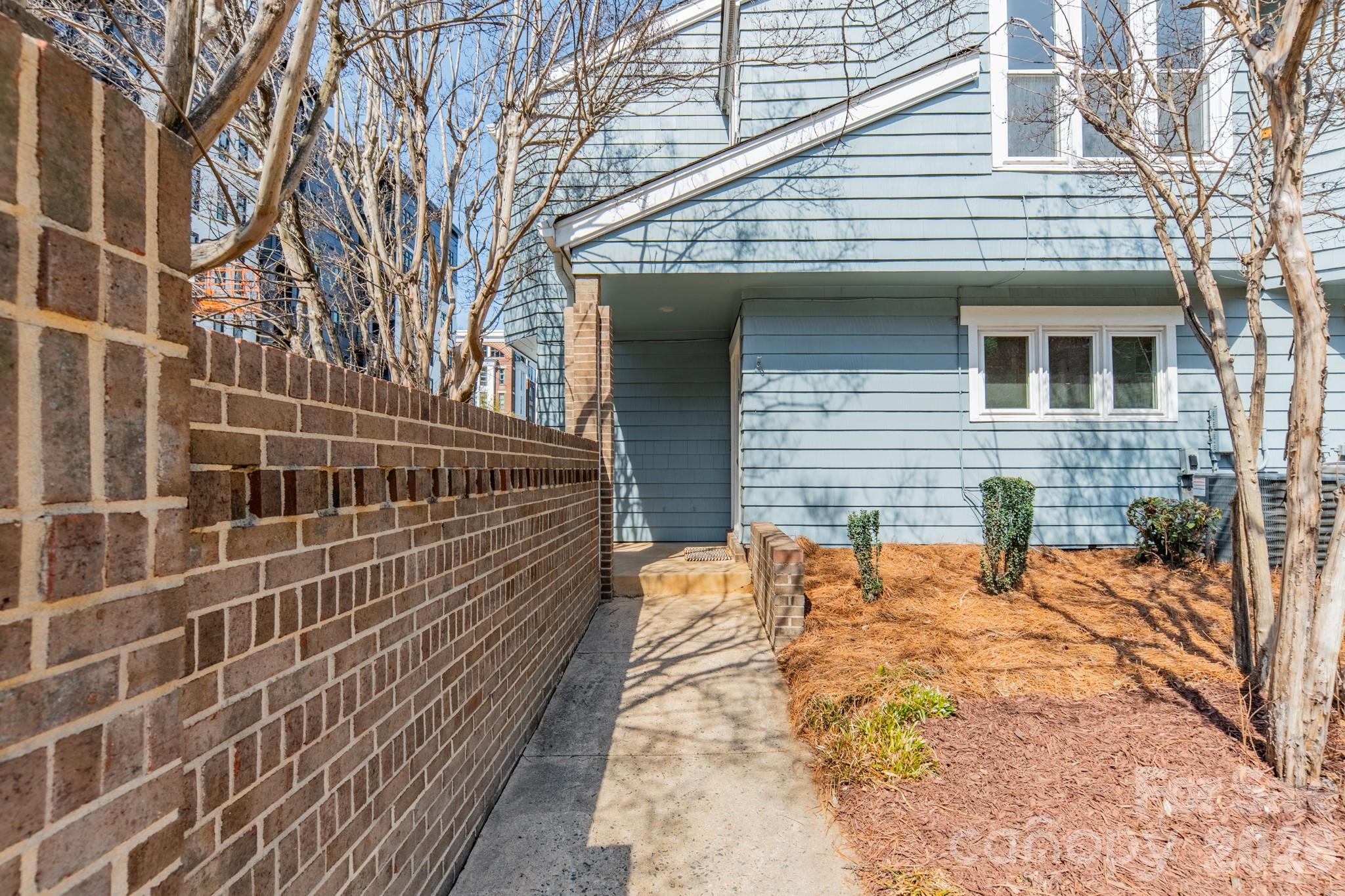 Springfield Square - Residential