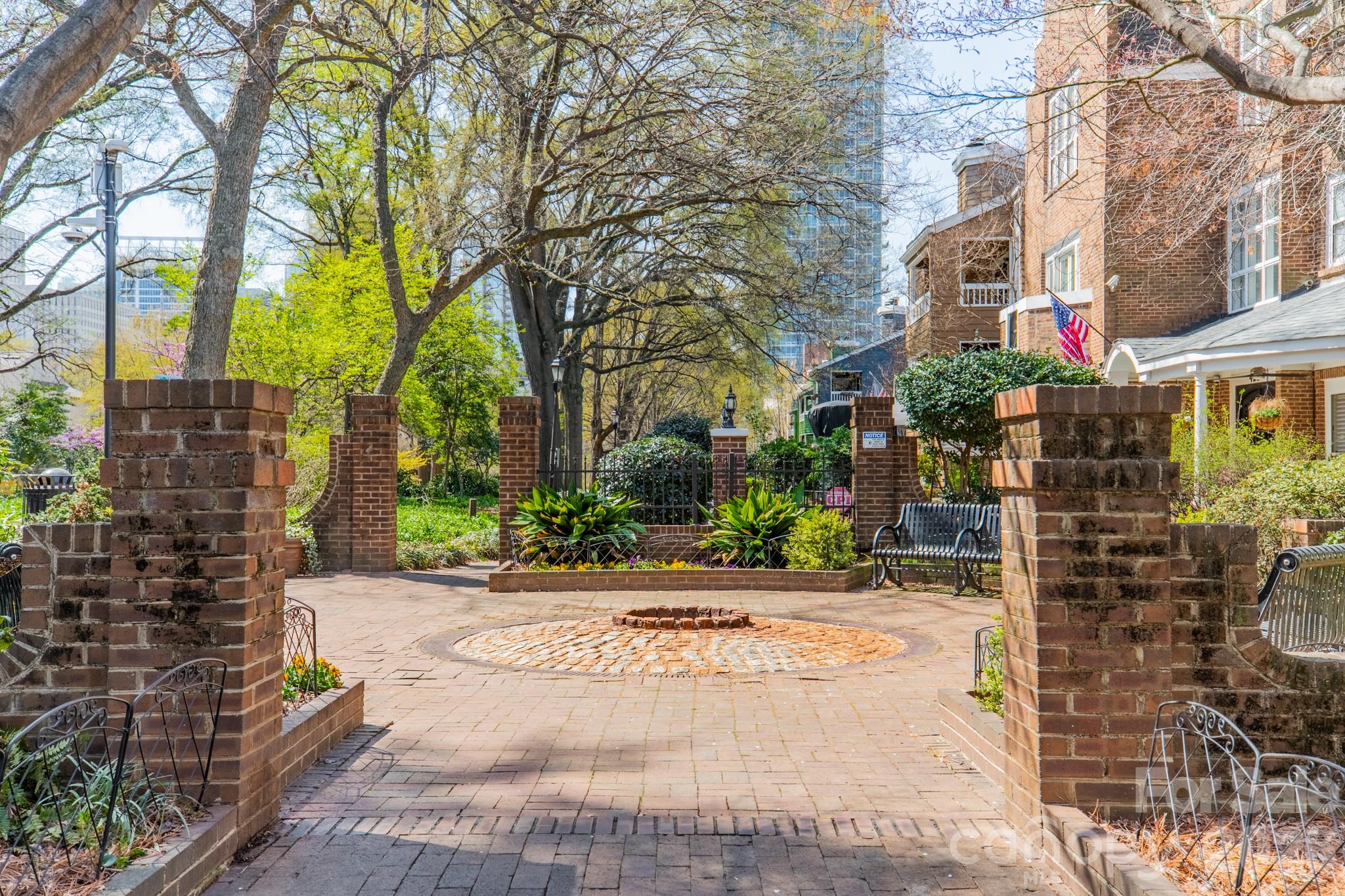 Springfield Square - Residential