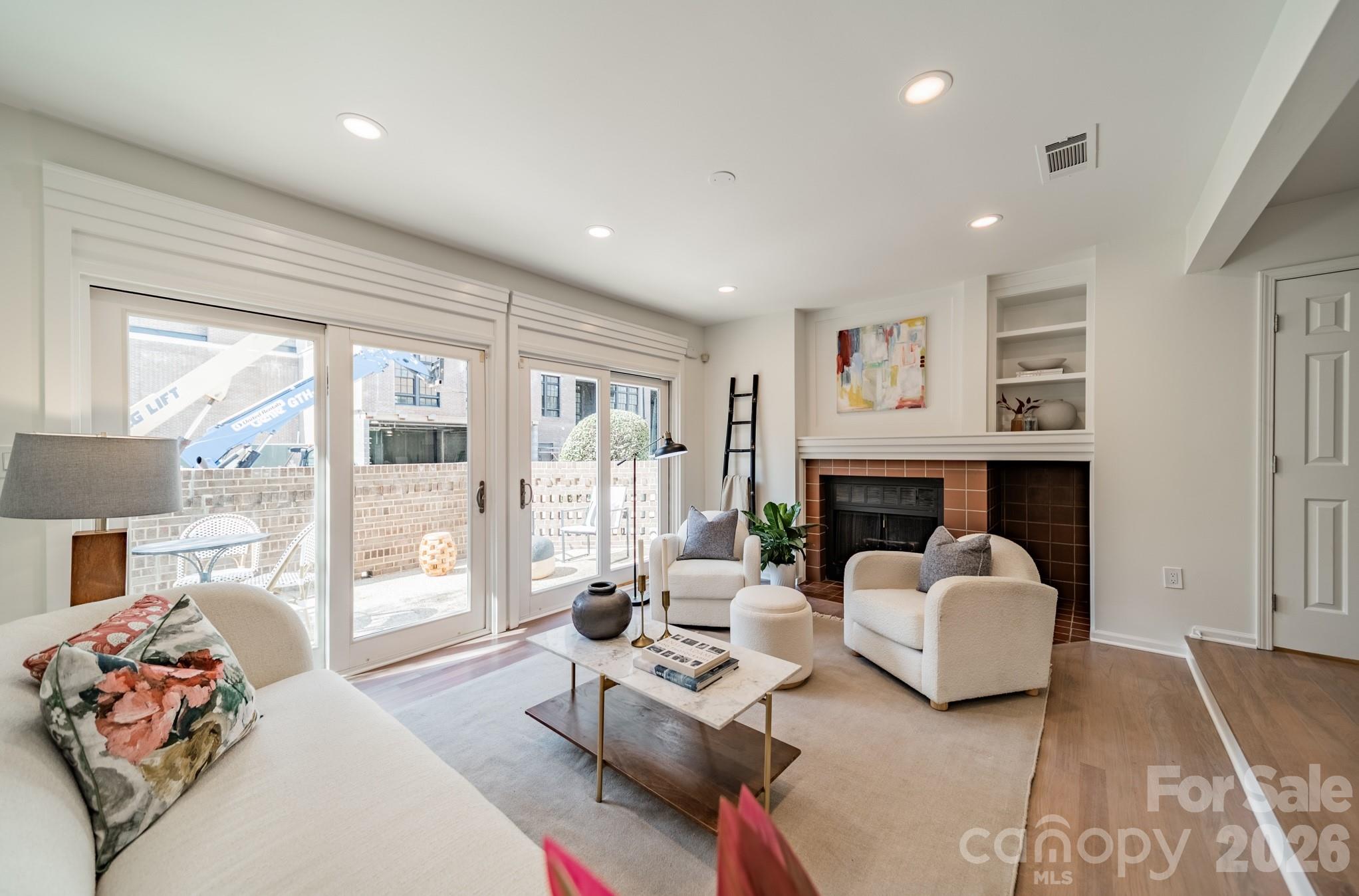 Springfield Square - Residential