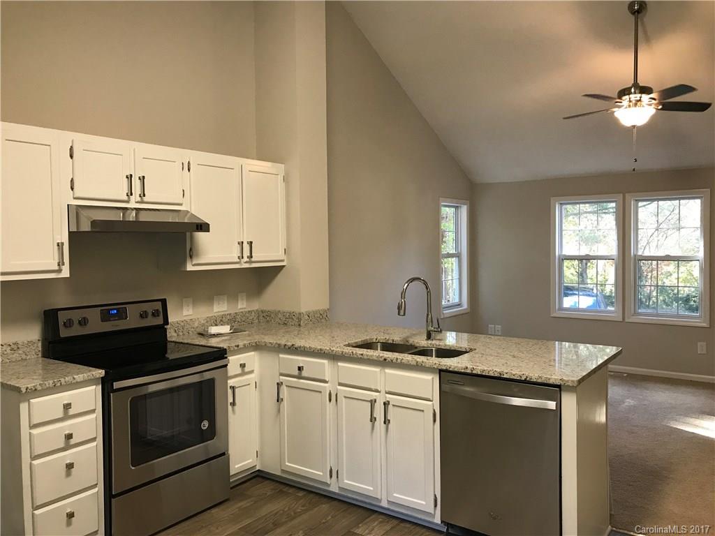 Commodore Peninsula - Residential Lease