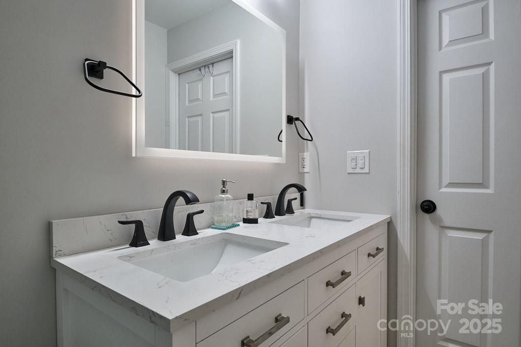 The Townes At River Crossing - Residential