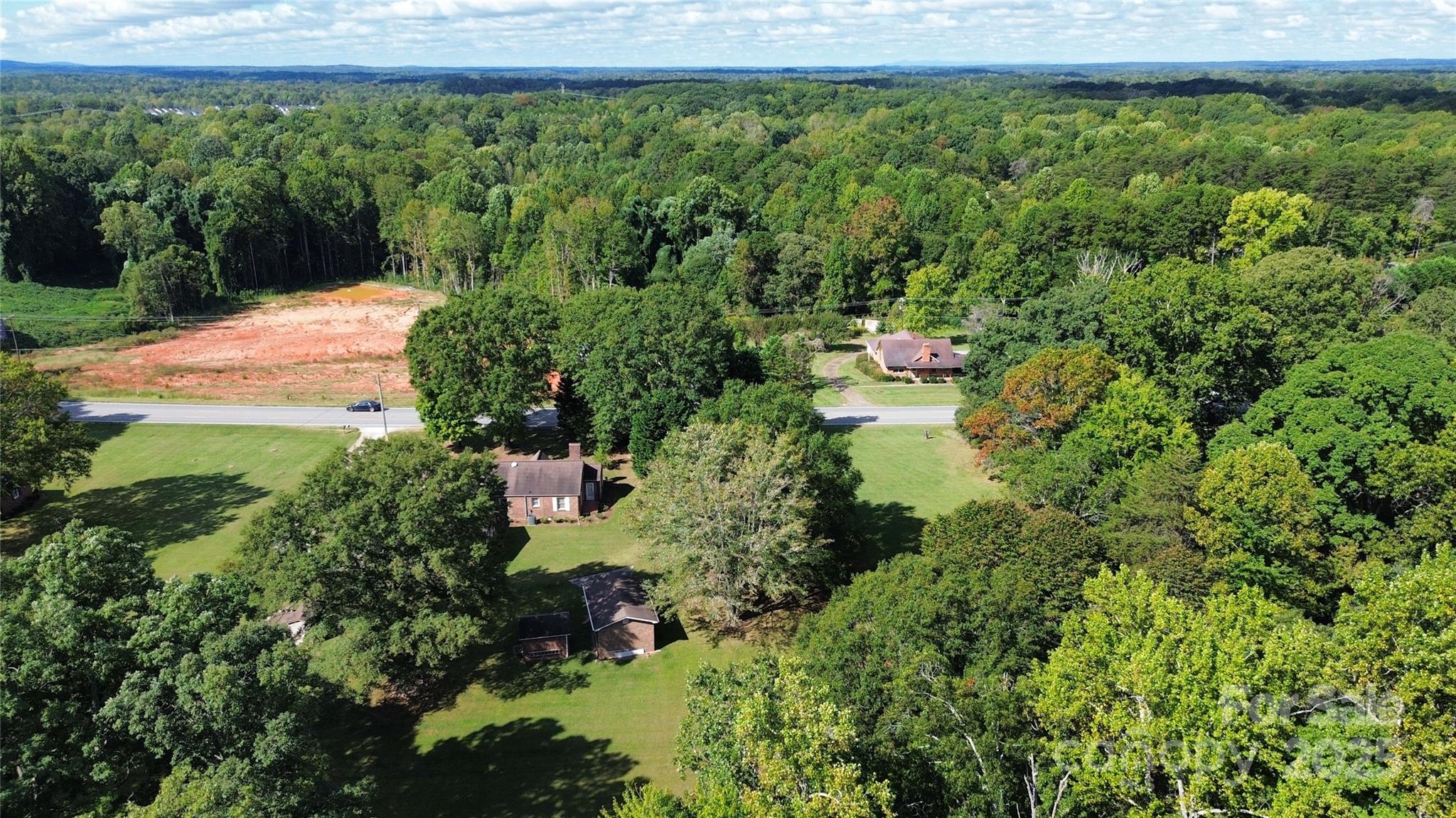 1970 N NC Hwy 16 Business Highway