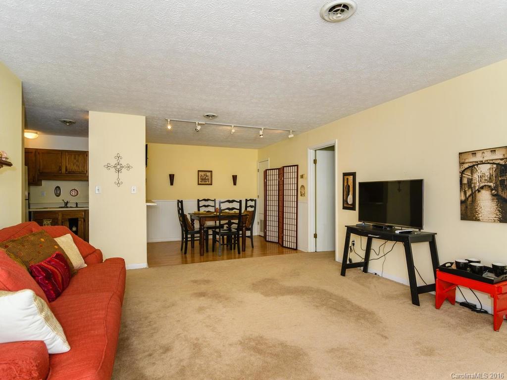 Ravencroft Condominiums - Residential