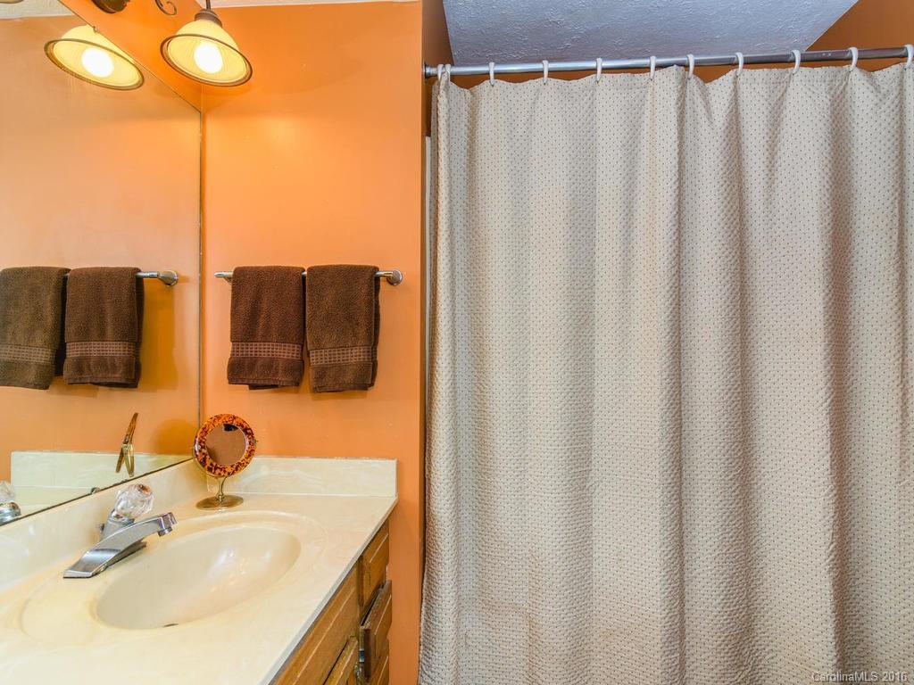 Ravencroft Condominiums - Residential