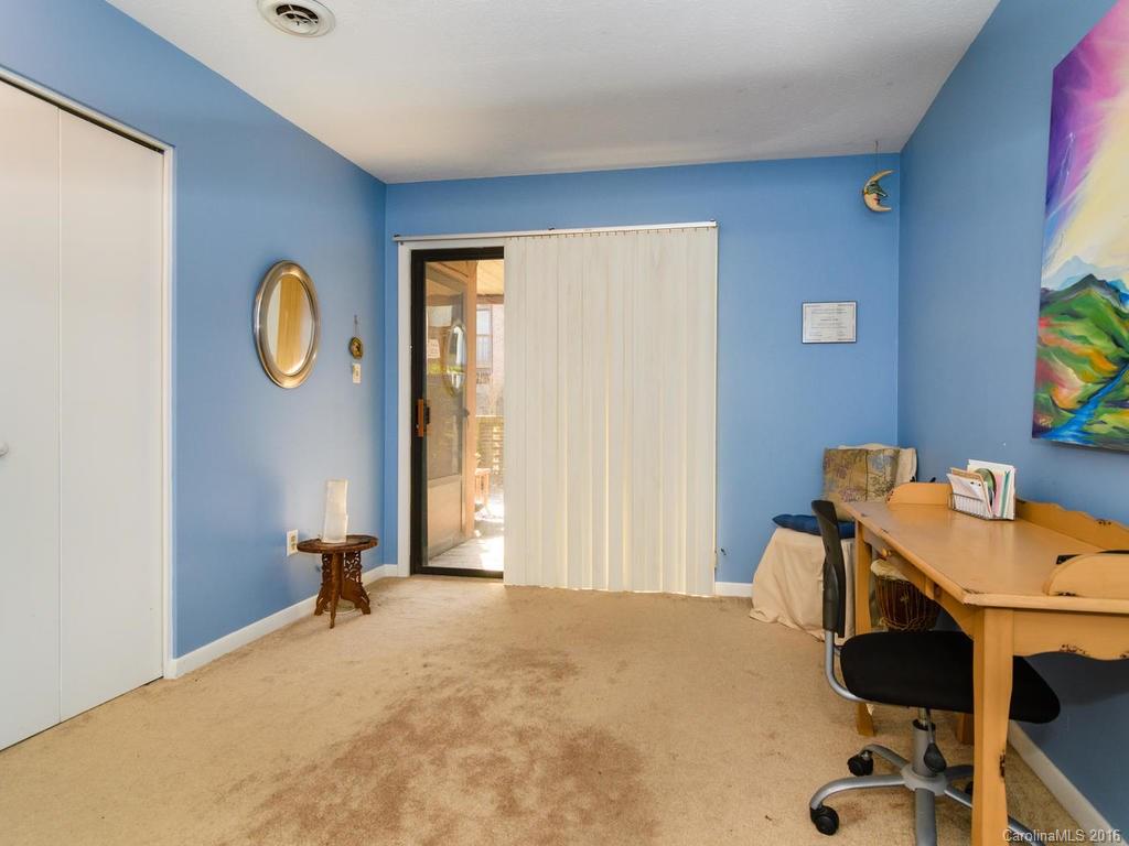 Ravencroft Condominiums - Residential