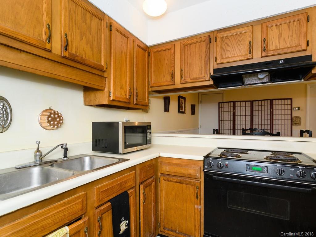 Ravencroft Condominiums - Residential