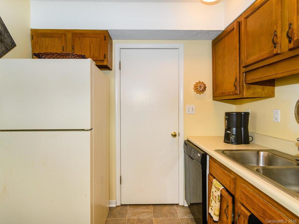 Ravencroft Condominiums - Residential