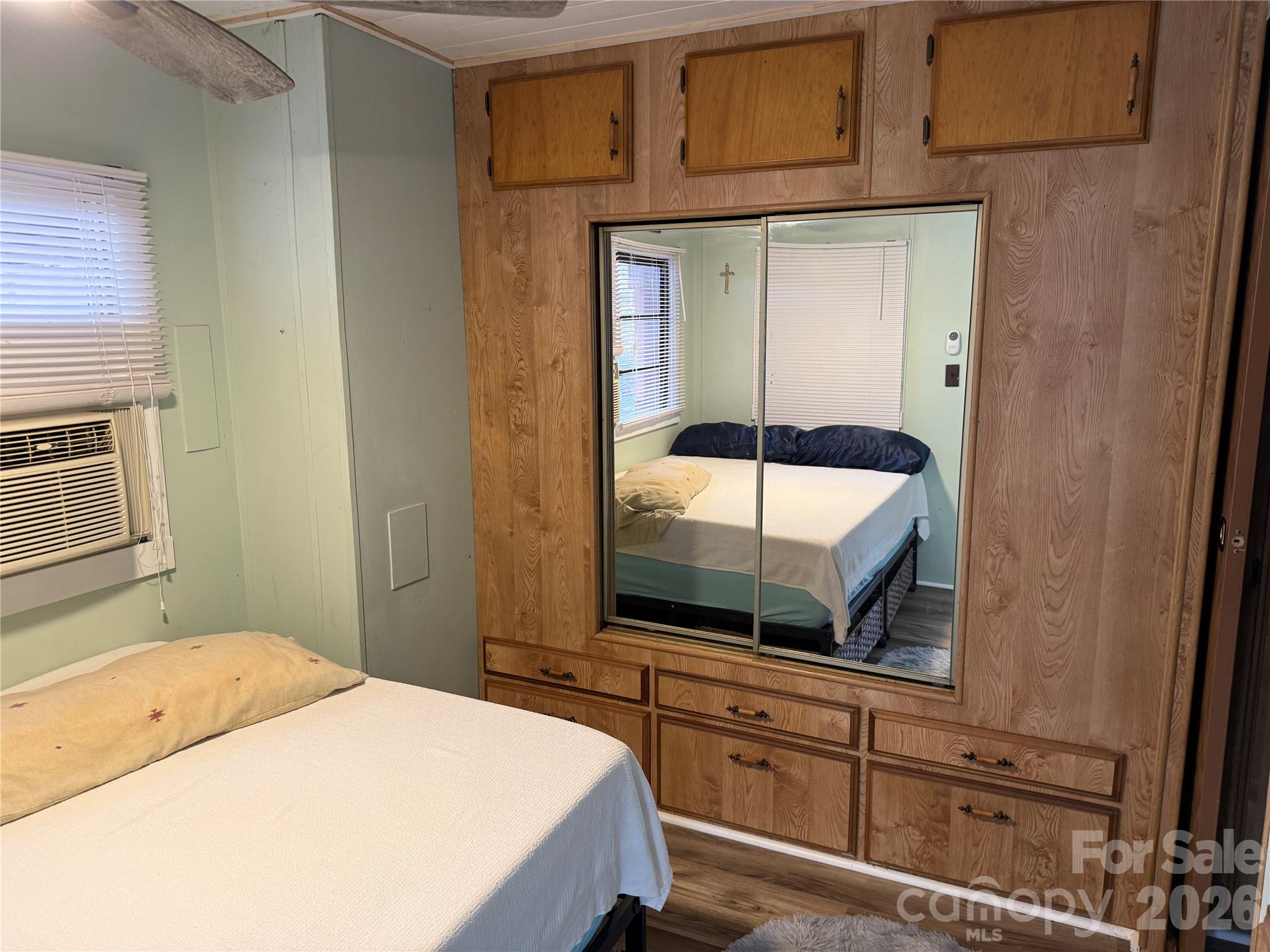 Twin Harbor - Residential