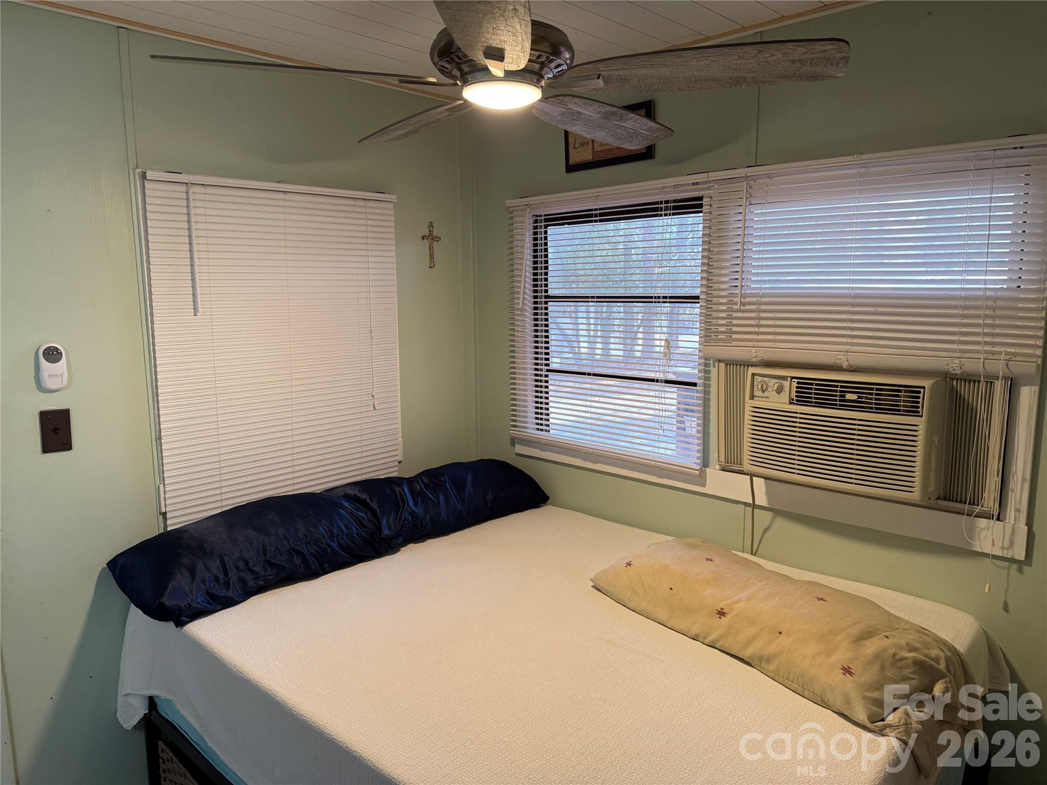 Twin Harbor - Residential