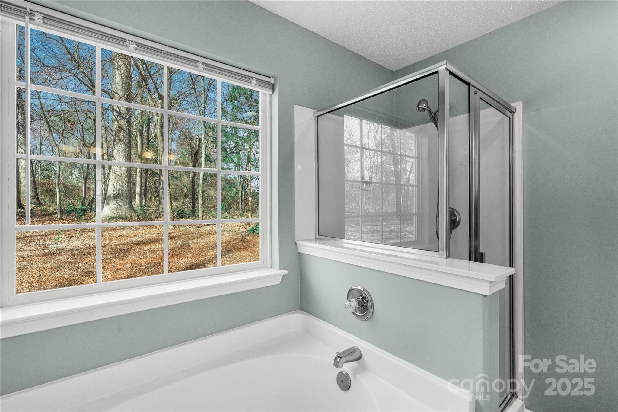 8421 Kings Creek Drive
