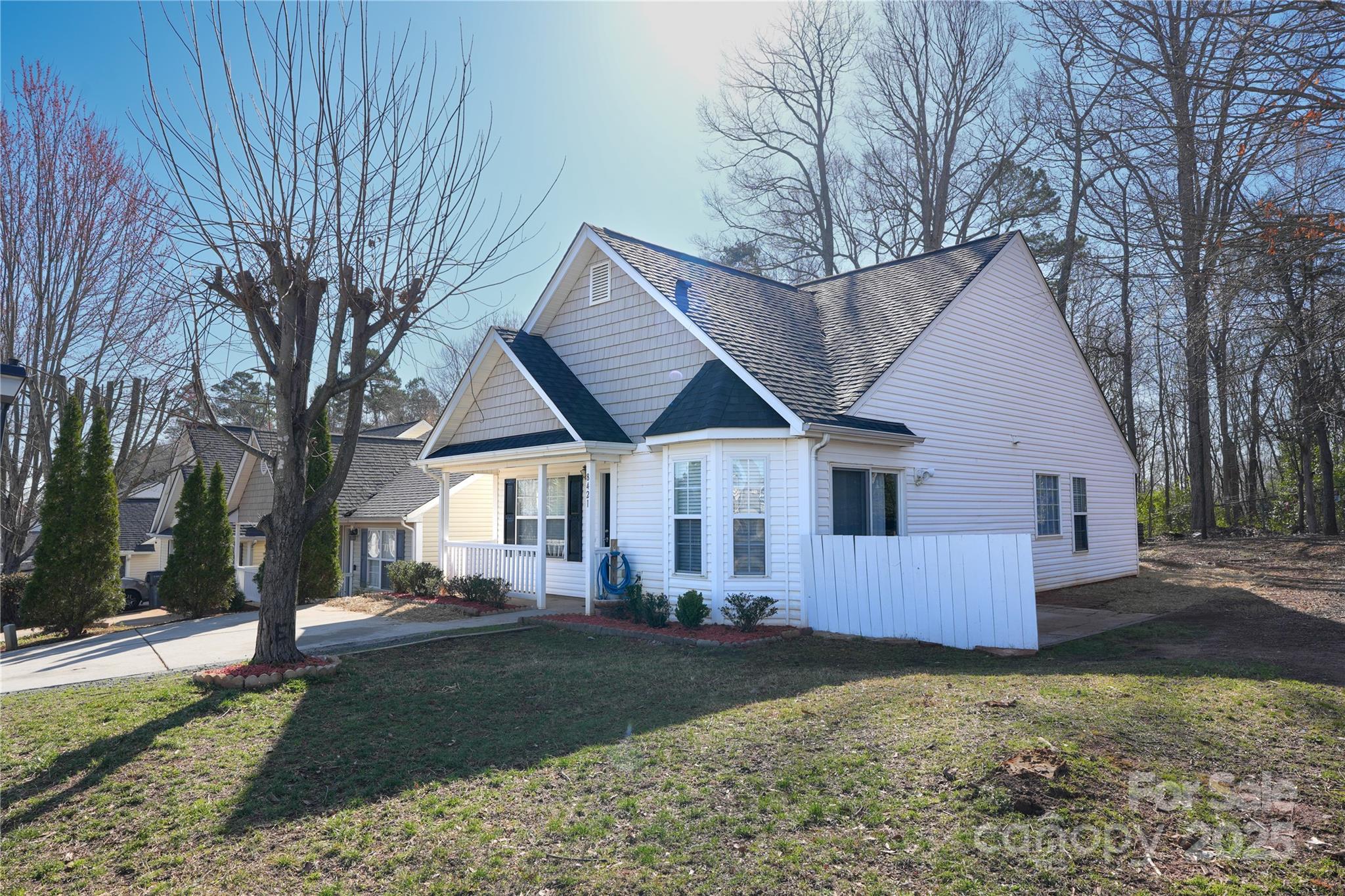 8421 Kings Creek Drive