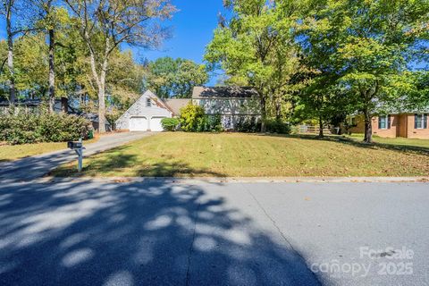 7208 Applecross Lane Charlotte NC 28215