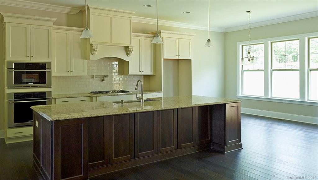 The Vineyards on Lake Wylie - Residential