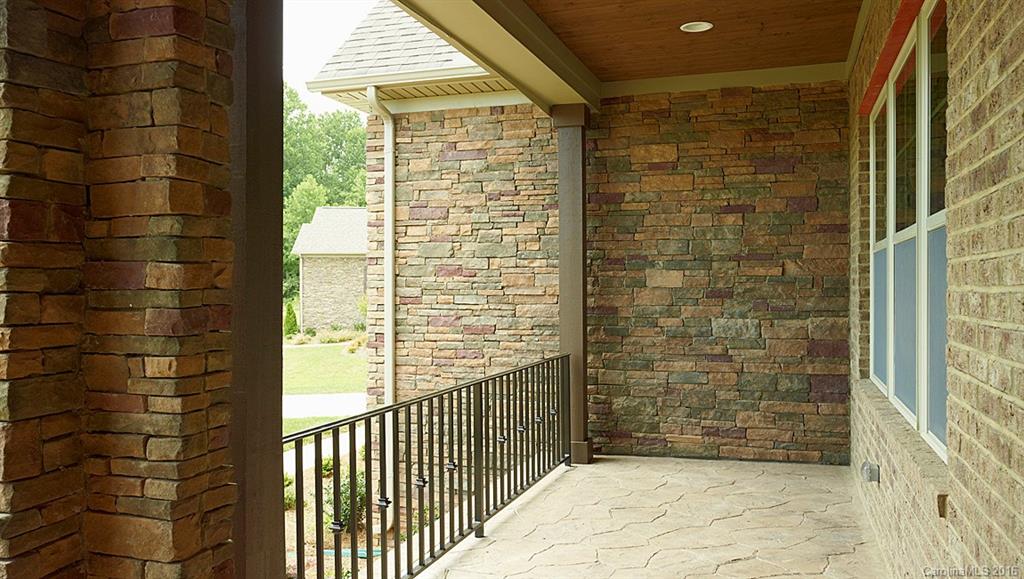 The Vineyards on Lake Wylie - Residential