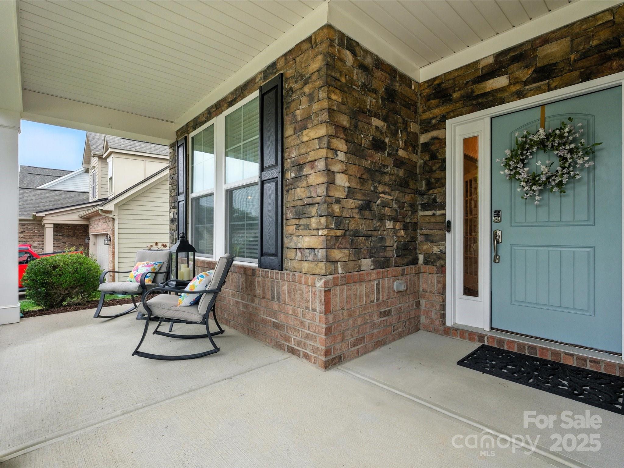 2033 Folkstone Lane