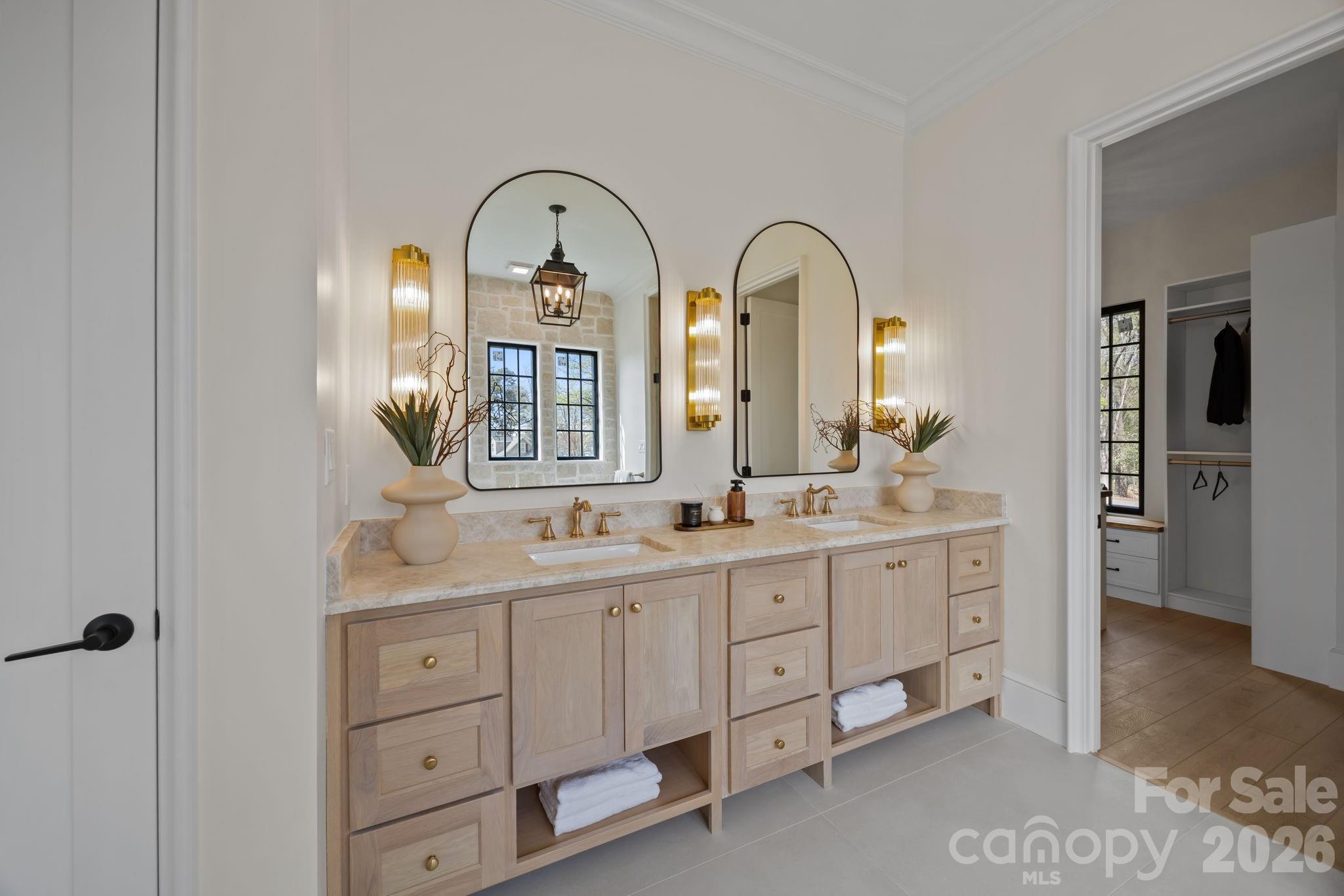 Island Point - Residential