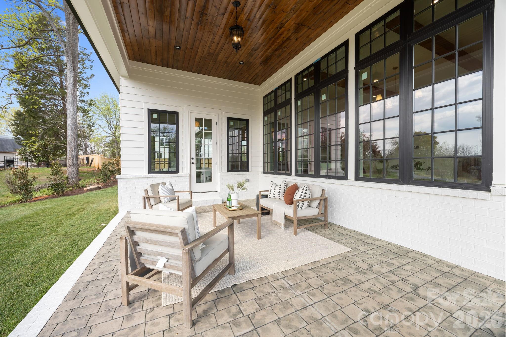 Island Point - Residential