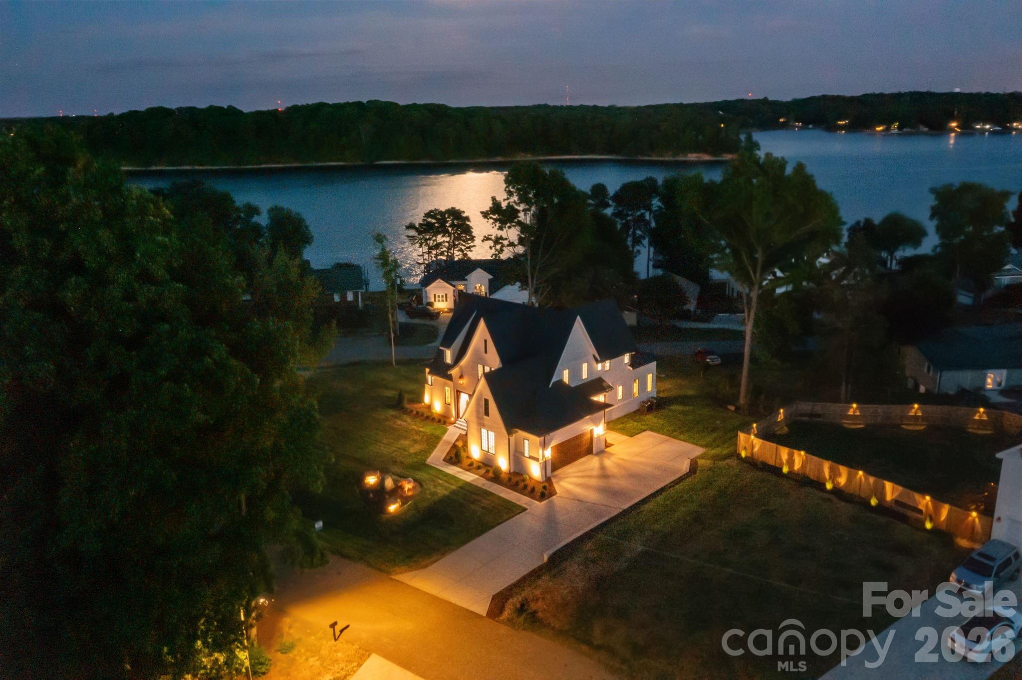 Island Point - Residential